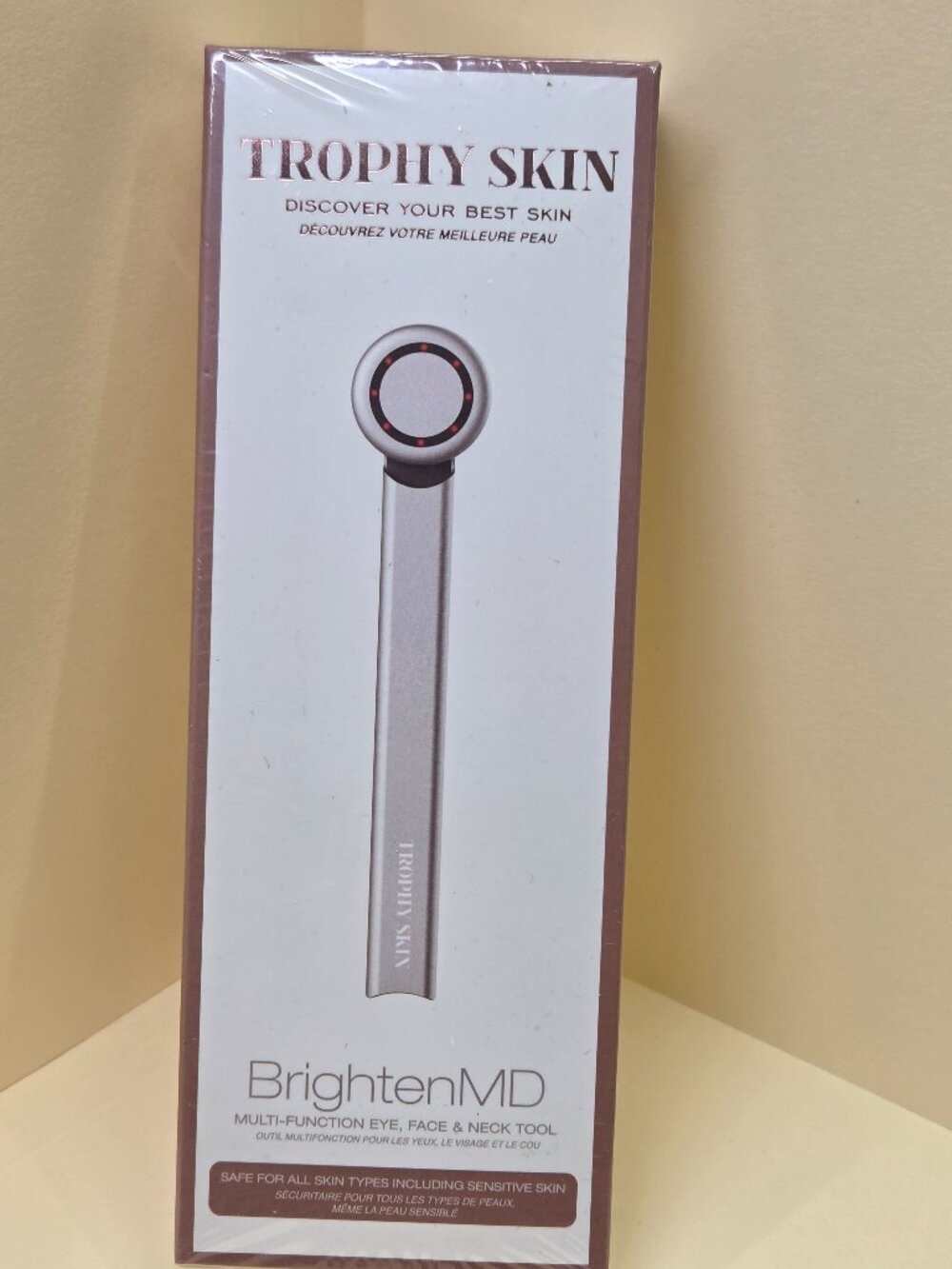 Trophy skin brighten md 4 in 1 facial device
